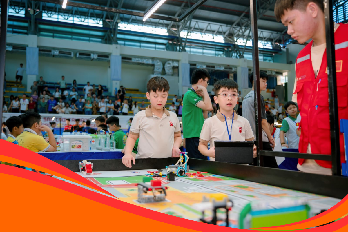 hoc-lap-trinh-robot-cho-tre-em-1